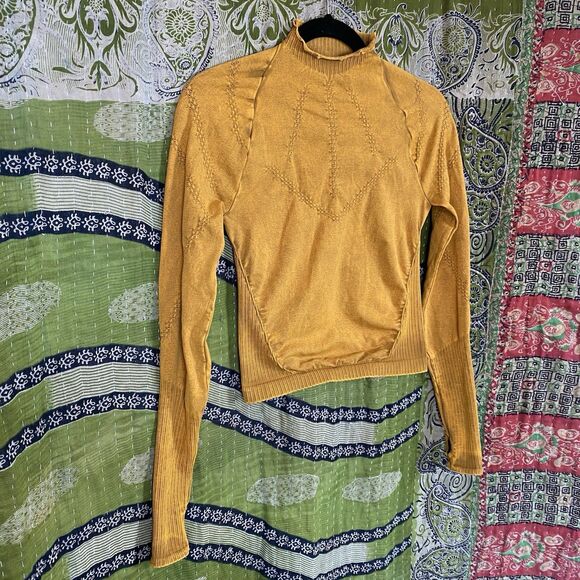 Free People Dark Mustard Good Karma Hi-Neck Layer Top Size Medium/ Large - Picture 8 of 15